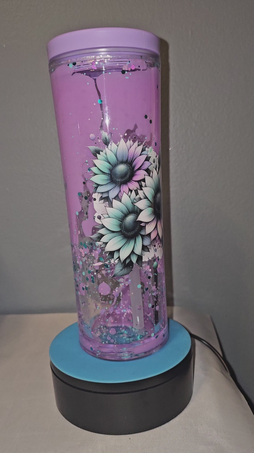 Purple Flower Glitter/Lava Tumbler